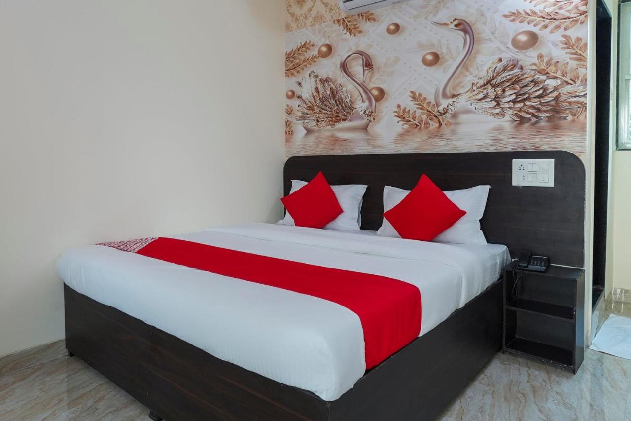 OYO 68474 Hotel Viraj Pune Exterior foto