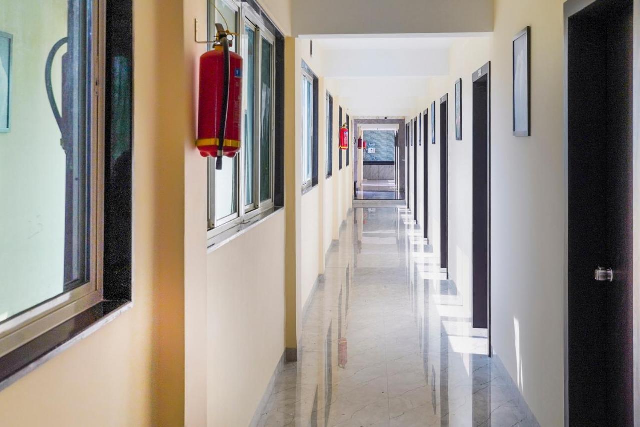 OYO 68474 Hotel Viraj Pune Exterior foto